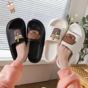 Customized Wholesale Summer Cartoon Bear Home Bathroom Woman Sandals 